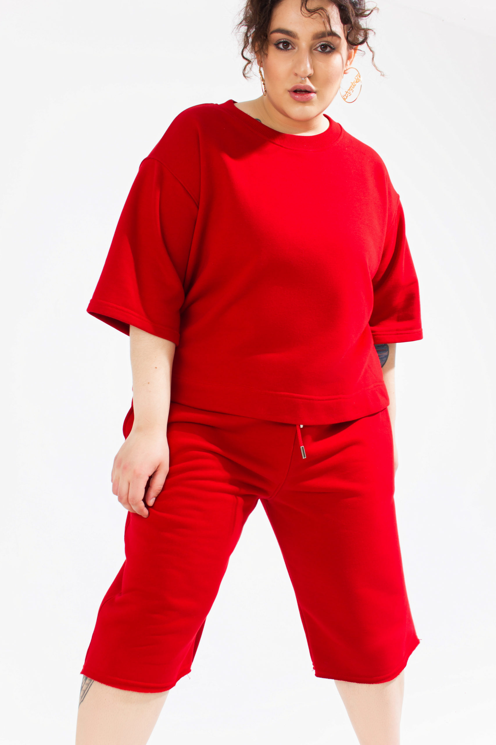 Трикотажный костюм с шортами LETO цвет красный